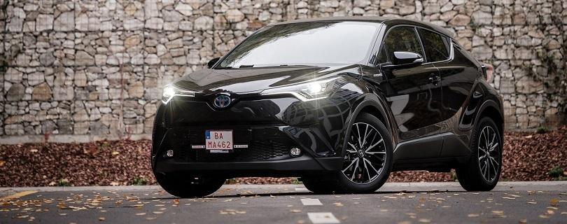 Toyota C-HR Hybrid: Ekolgia aj emcie